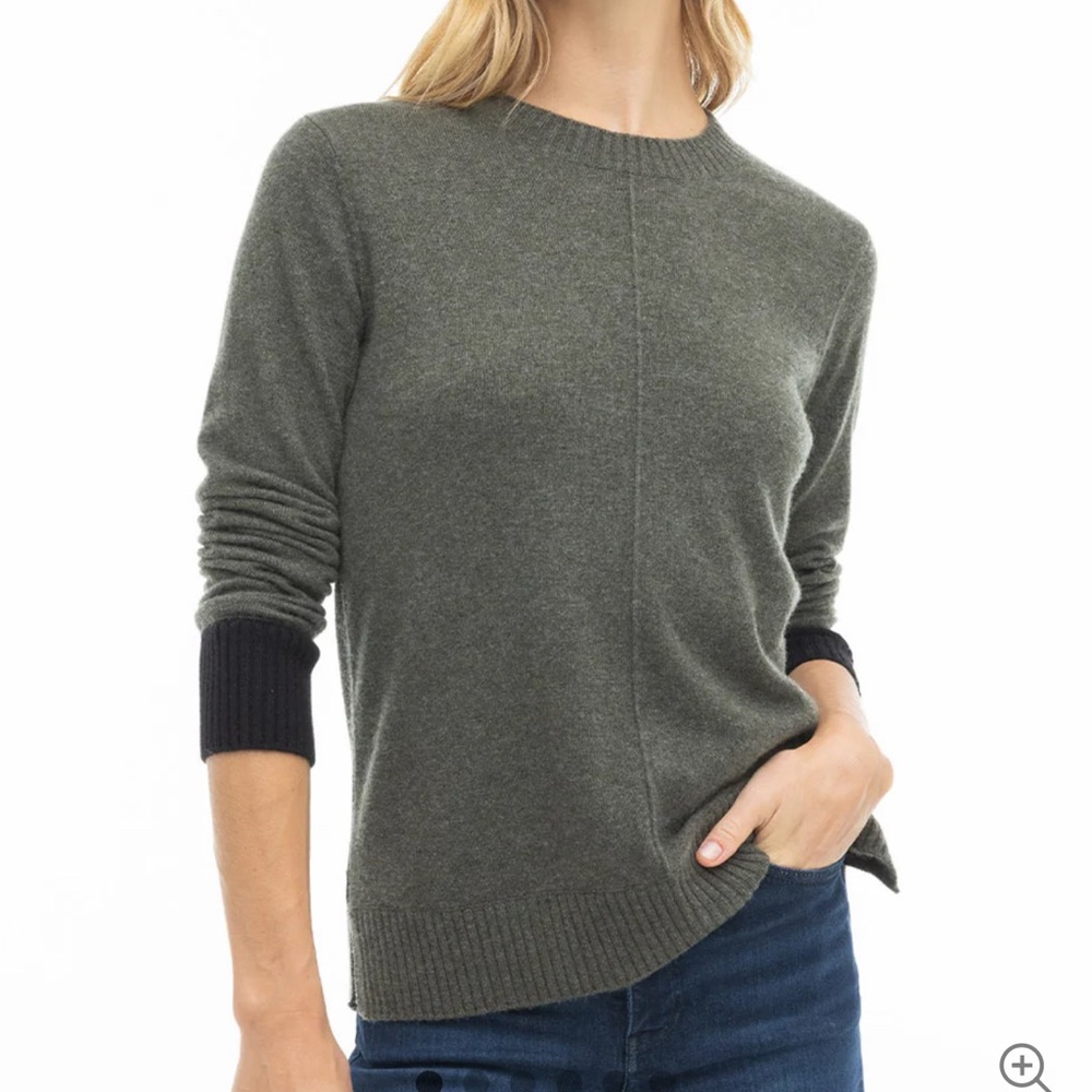 Pura Contrast Dark Olive Women's Sweater, size L.